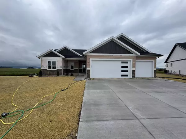 256 Falcon Court, Sauk City, WI 53583