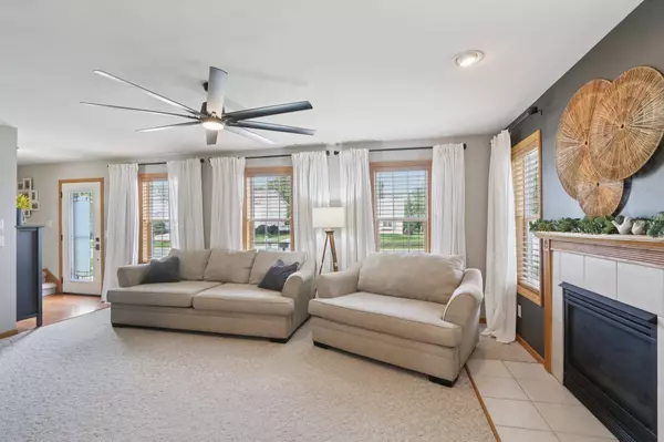 300 W Verleen Avenue, Waunakee, WI 53597