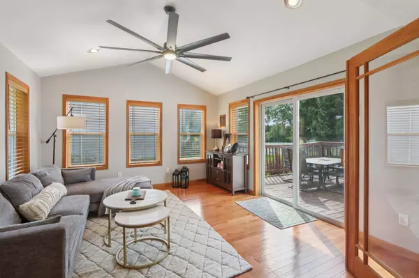 300 W Verleen Avenue, Waunakee, WI 53597