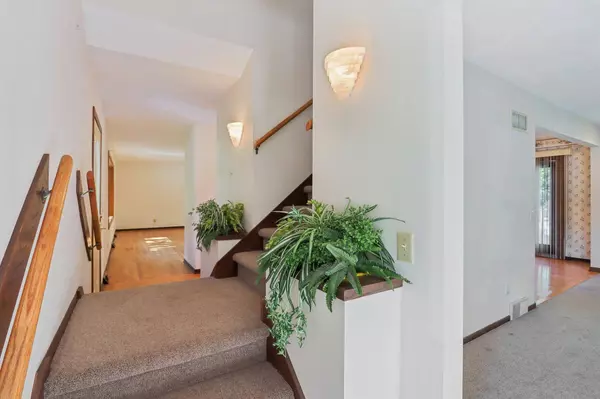 5588 Lavin Way, Waunakee, WI 53597