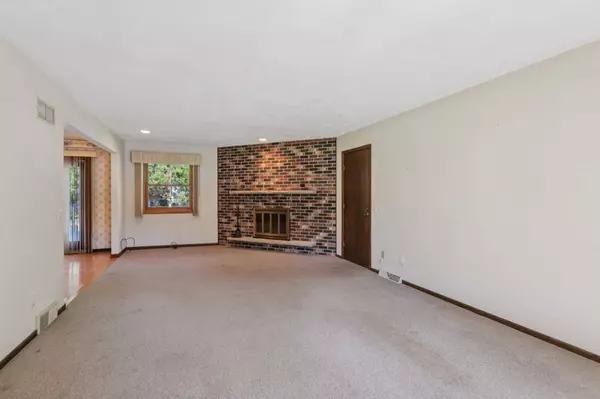 5588 Lavin Way, Waunakee, WI 53597