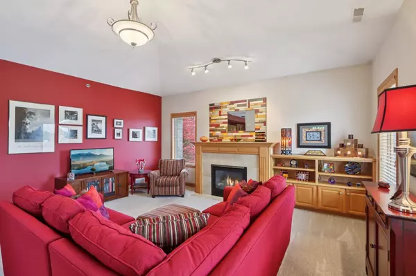 252 Fairview Circle #301A, Waunakee, WI 53597