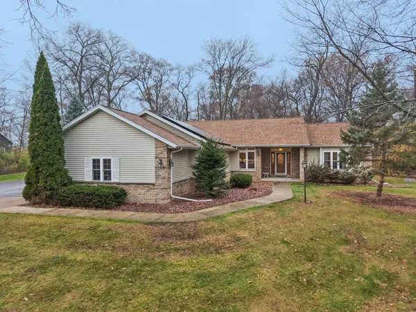 W9632 Rose Circle, Beaver Dam, WI 53916