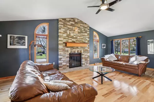 1030 Ganser Drive, Waunakee, WI 53597
