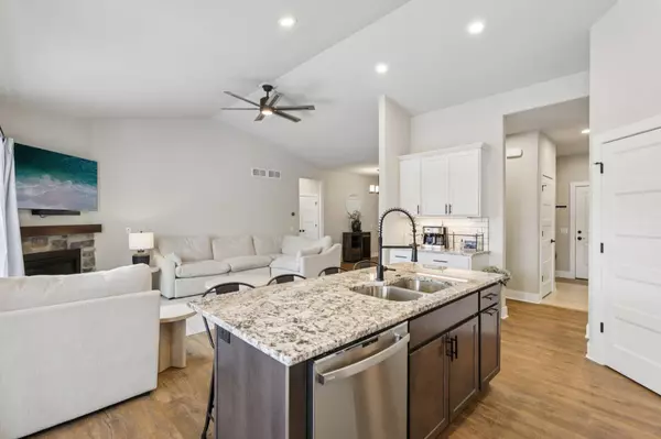 1159 Reese Trail, Waunakee, WI 53597-123