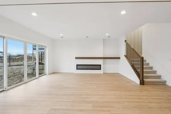 1200 Winn Drive, Waunakee, WI 53597