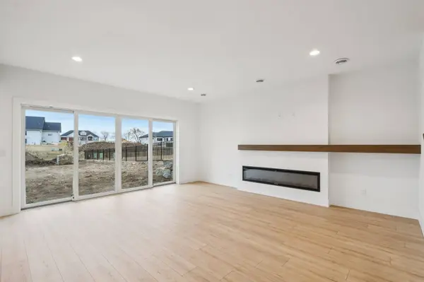 1200 Winn Drive, Waunakee, WI 53597