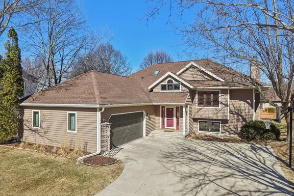 1606 Manchester Crossing, Waunakee, WI 53597