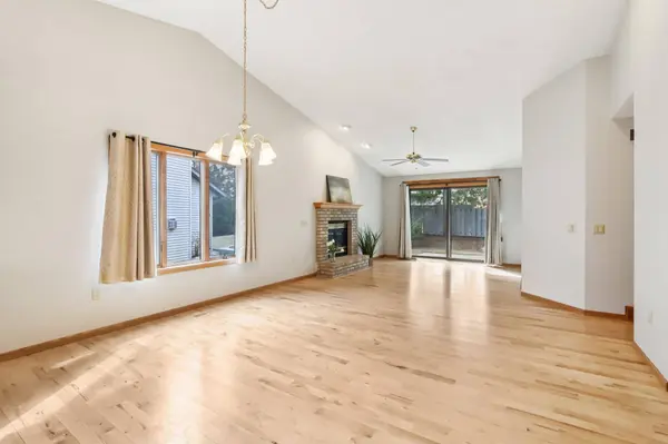 14 Village Homes Drive, Waunakee, WI 53597