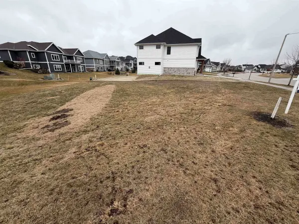 4154 Hanover Drive, Deforest, WI 53532