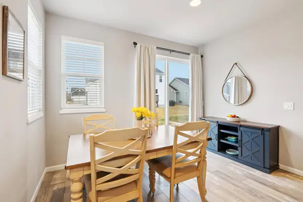 117 Crooked Tree Circle, Deforest, WI 53532