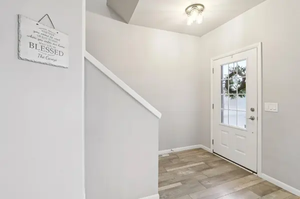 117 Crooked Tree Circle, Deforest, WI 53532