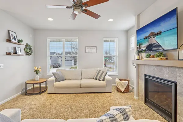 117 Crooked Tree Circle, Deforest, WI 53532