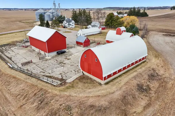 W7900-W7902 Meek Road, Arlington, WI 53911