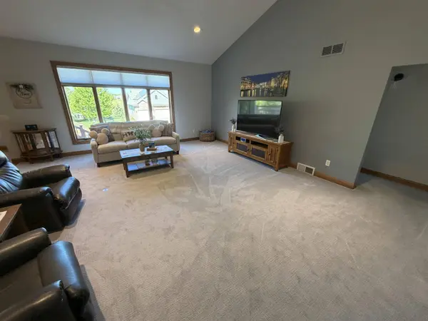 1405 Emerald Court, Waunakee, WI 53597