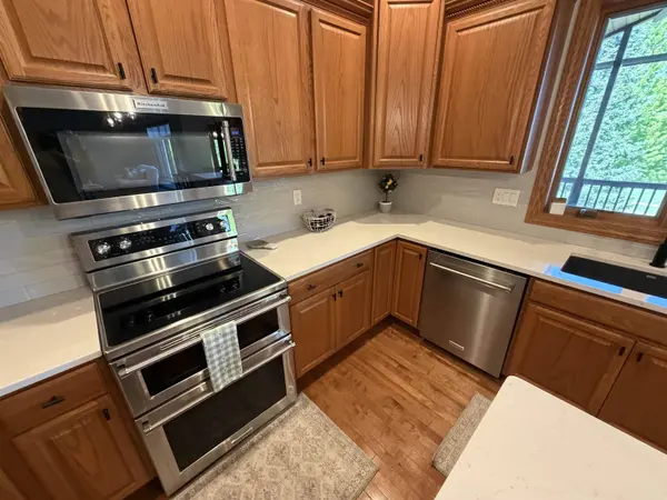 1405 Emerald Court, Waunakee, WI 53597
