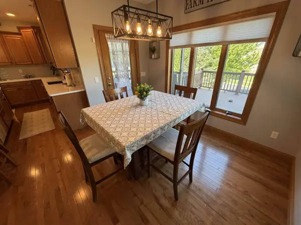 1405 Emerald Court, Waunakee, WI 53597