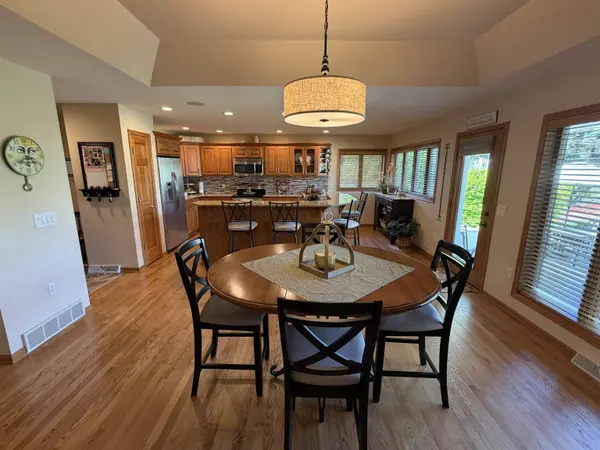 810 Ganser Drive, Waunakee, WI 53597