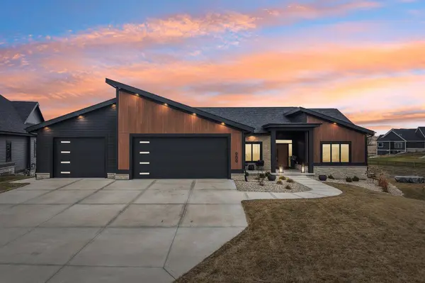 909 Westbridge Court, Waunakee, WI 53597
