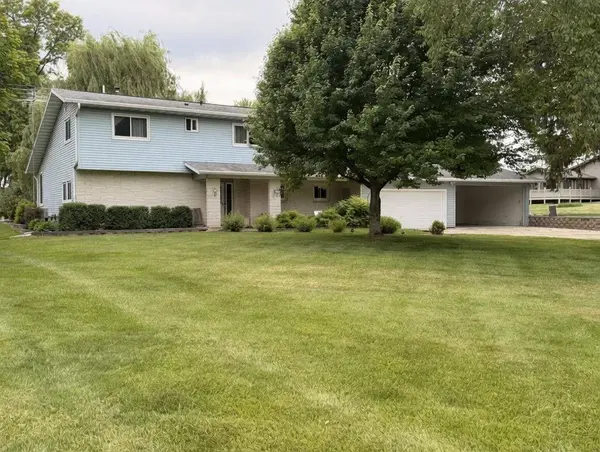 4833 Windsor Prairie Road, Waunakee, WI 53532