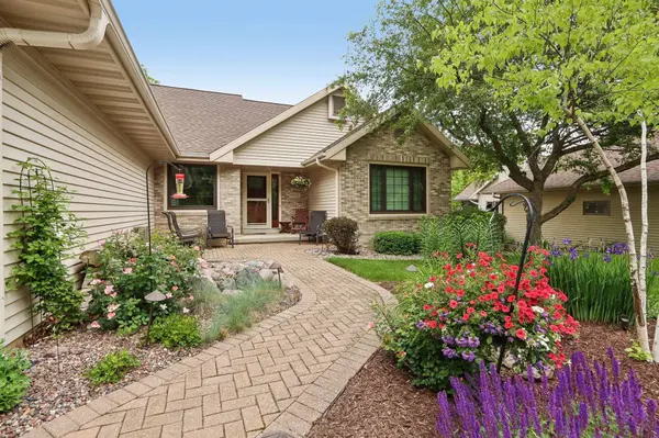1917 Winchester Way, Waunakee, WI 53597
