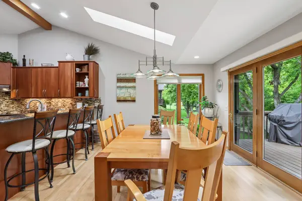1917 Winchester Way, Waunakee, WI 53597
