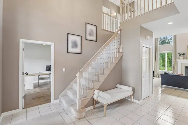 902 N Fairbrook Drive, Waunakee, WI 53597