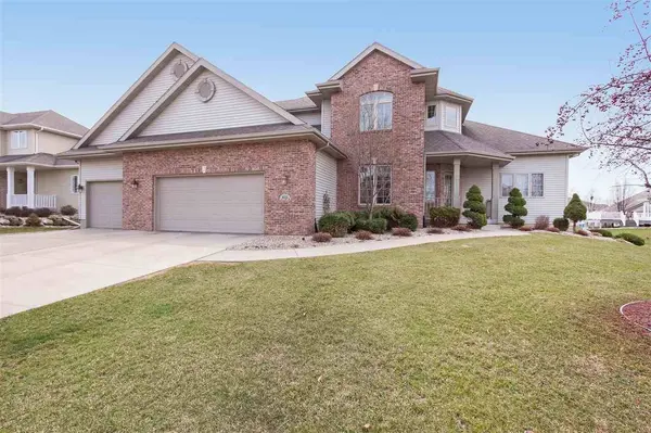 610 Pleasant Valley Parkway, Waunakee, WI 53597