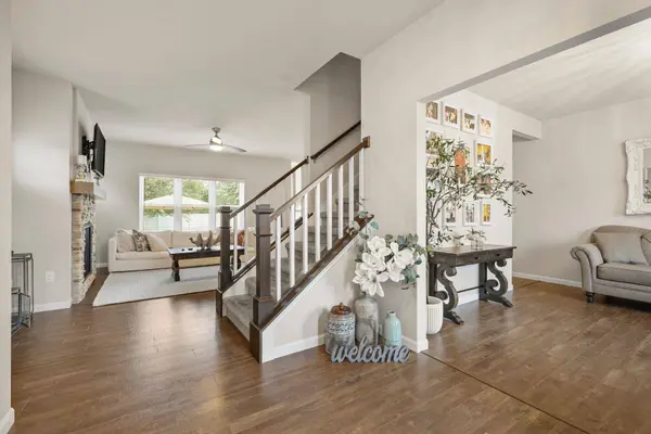 803 Liliana Terrace, Oregon, WI 53575