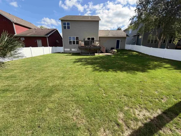 4610 Secret Garden Drive, Mcfarland, WI 53558