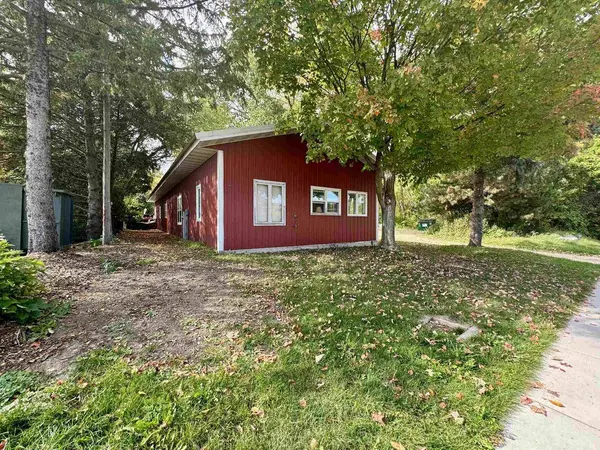 112 N Madison Street, Waunakee, WI 53597
