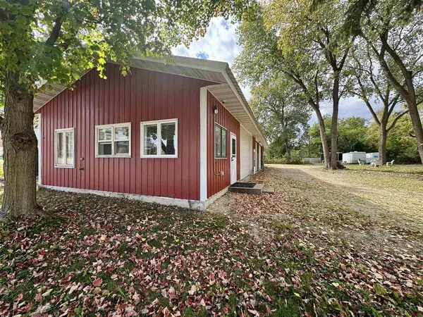 112 N Madison Street, Waunakee, WI 53597