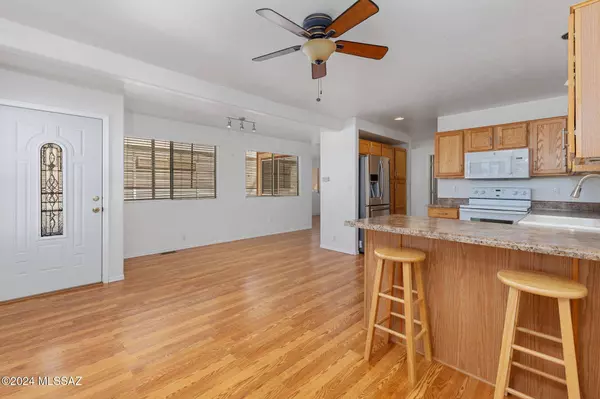 4555 S Mission Rd Road #Lot 175, Tucson, AZ 85746