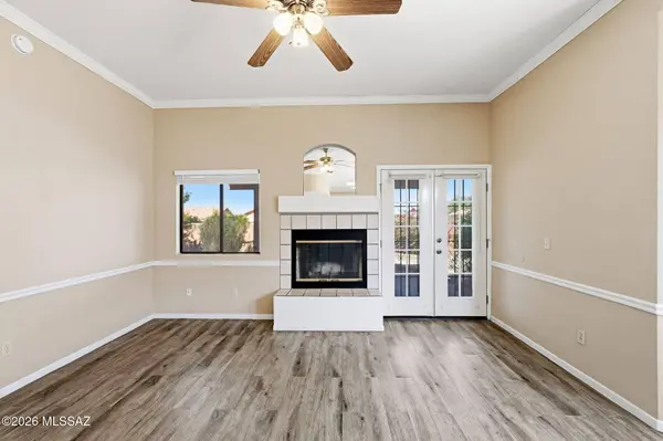 9489 E Lochnay LN, Tucson, AZ 85747