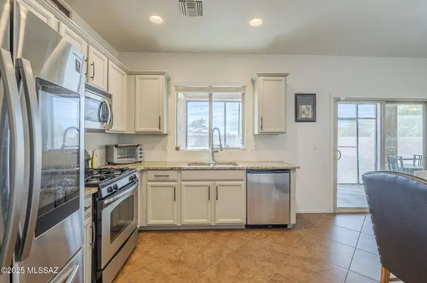 12063 W Formosa LN, Marana, AZ 85653