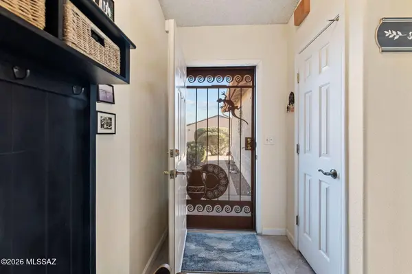 9001 E Desert Aire ST, Tucson, AZ 85730