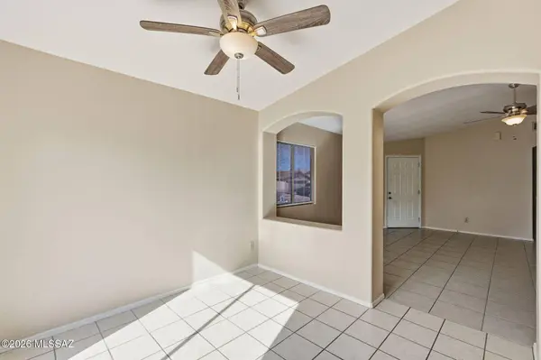 8818 E Rose Tree Dr, Tucson, AZ 85730