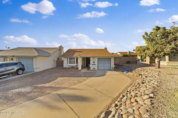 10095 E Autumnwind Pl, Tucson, AZ 85730