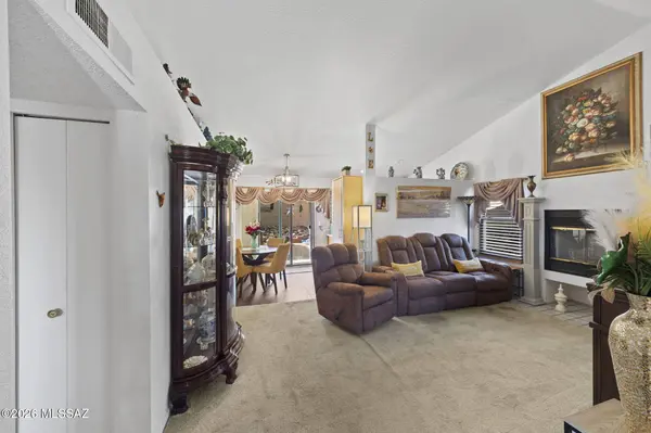 10095 E Autumnwind Pl, Tucson, AZ 85730