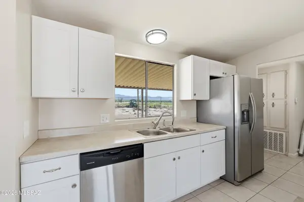 10680 W Warfield Cir, Marana, AZ 85658