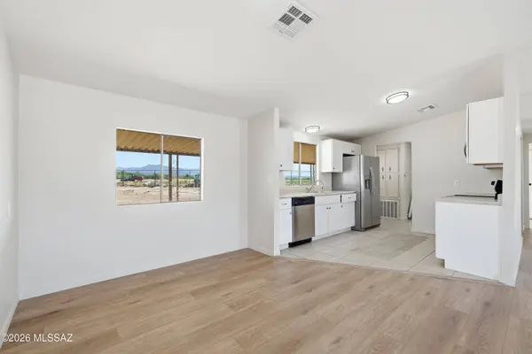 10680 W Warfield Cir, Marana, AZ 85658