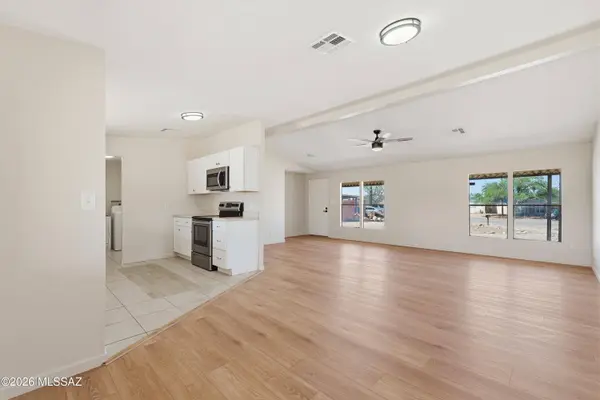 10680 W Warfield Cir, Marana, AZ 85658