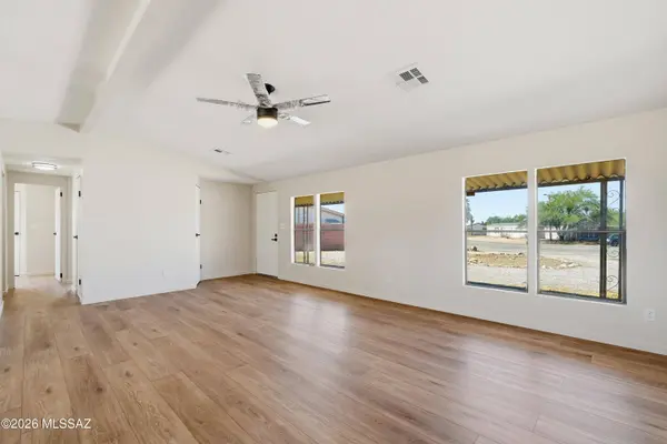 10680 W Warfield Cir, Marana, AZ 85658