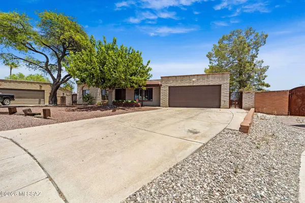 9262 E Roberto St, Tucson, AZ 85710