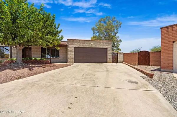 9262 E Roberto St, Tucson, AZ 85710