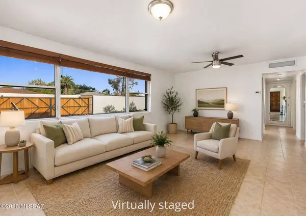 933 N Columbus Blvd, Tucson, AZ 85711