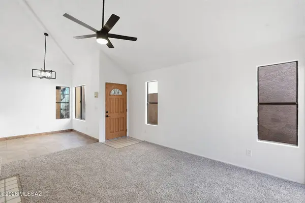 1421 W Calle Plomo, Tucson, AZ 85745