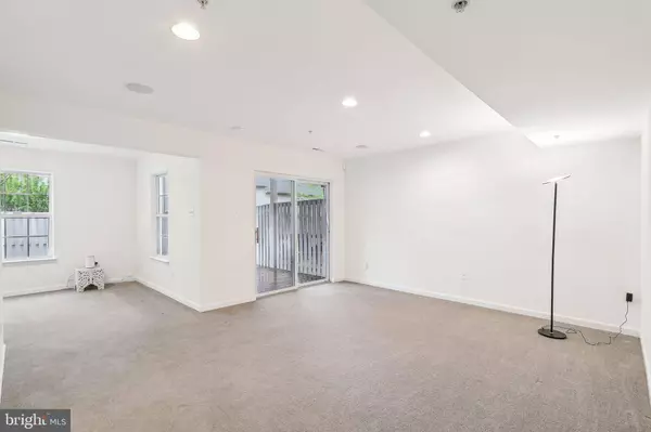 1111 BLUE WING TER, Upper Marlboro, MD 20774