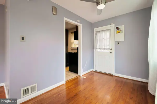 7115 GLENRIDGE DR, Hyattsville, MD 20784