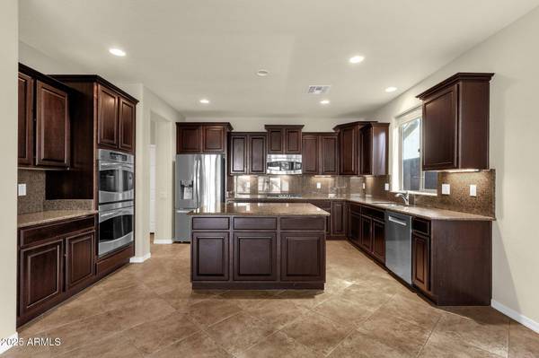 5223 W BENT TREE Drive, Phoenix, AZ 85083